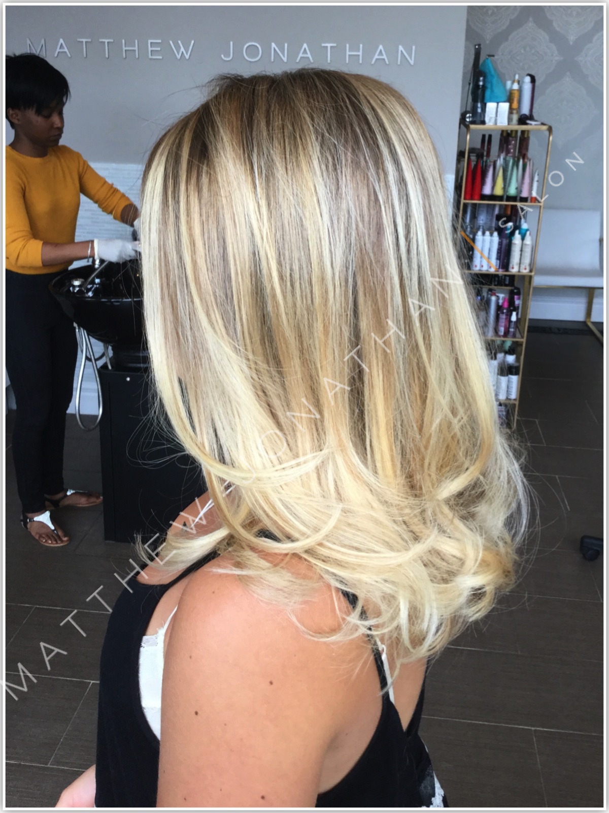 #hairtrends #flamboyage #Balayage #Sombre #Ombre #MatthewJonathan #Stylist #Oakville #Salon #Halton #Hamilton #Milton #Toronto #Gta #Mississauga #Etobicoke #Burlington #blondes #hair #hairtrends #hairstyles  
